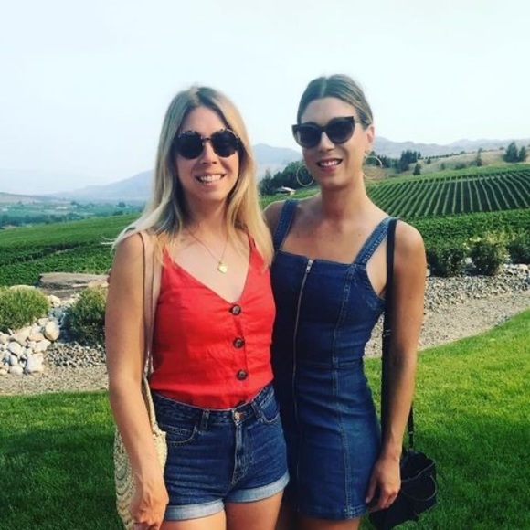 Meet your Posher, Koreann - Picture 1 of 1